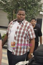 Sean Kingston come to India for a live gig at Hard Rock Cafe and record a song with Indian music director Aadesh Shrivastava on 28th Sept 2010 (50).JPG